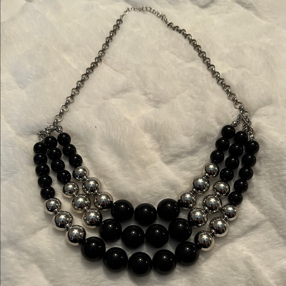 Elegant Black and Silver Beaded Necklace